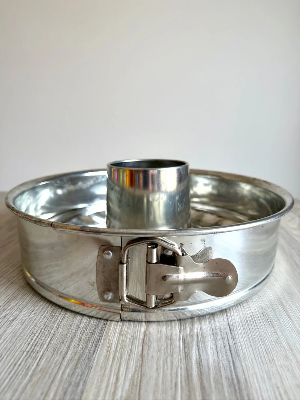 Vintage Kaiser Springform Buckle 10” Bundt Tube Cake Pan with Removable Base